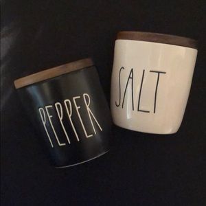 Rae Dunn Salt and Pepper Set